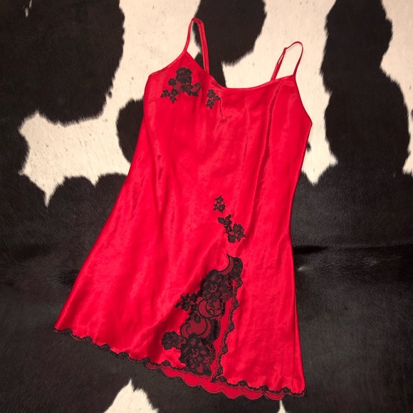 Vintage Y2K Victoria’s Secret red satin low back slip dress - Picture 6 of 10